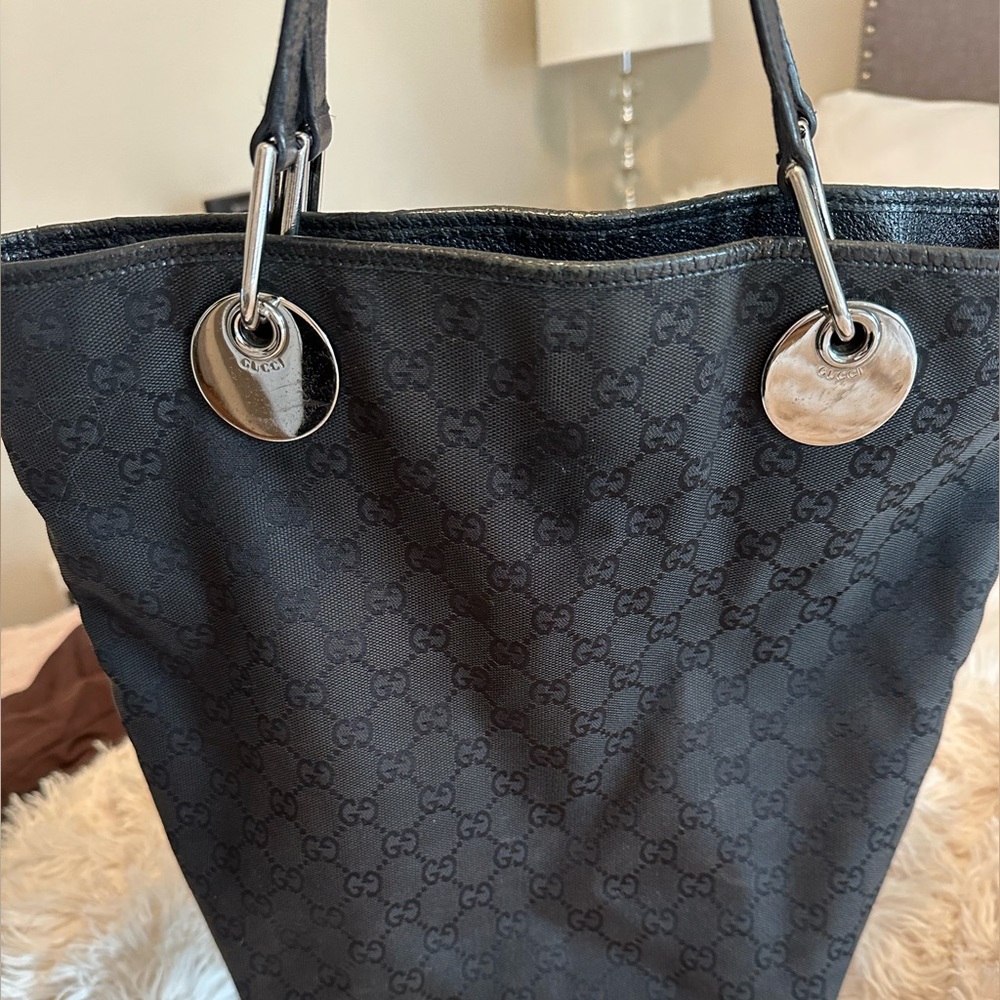 Black Gucci Eclipse tote